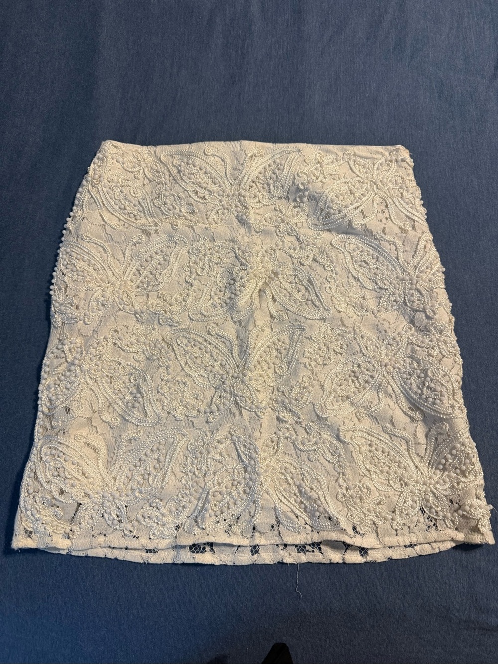 verty White Beaded Lace Mini Skirt
